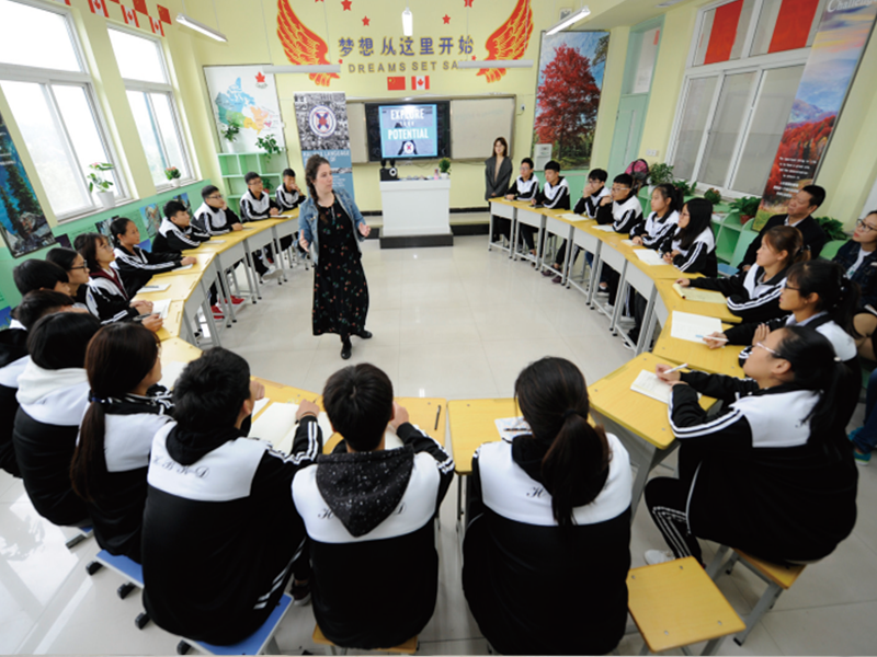 老外稱贊鶴壁科達學校中